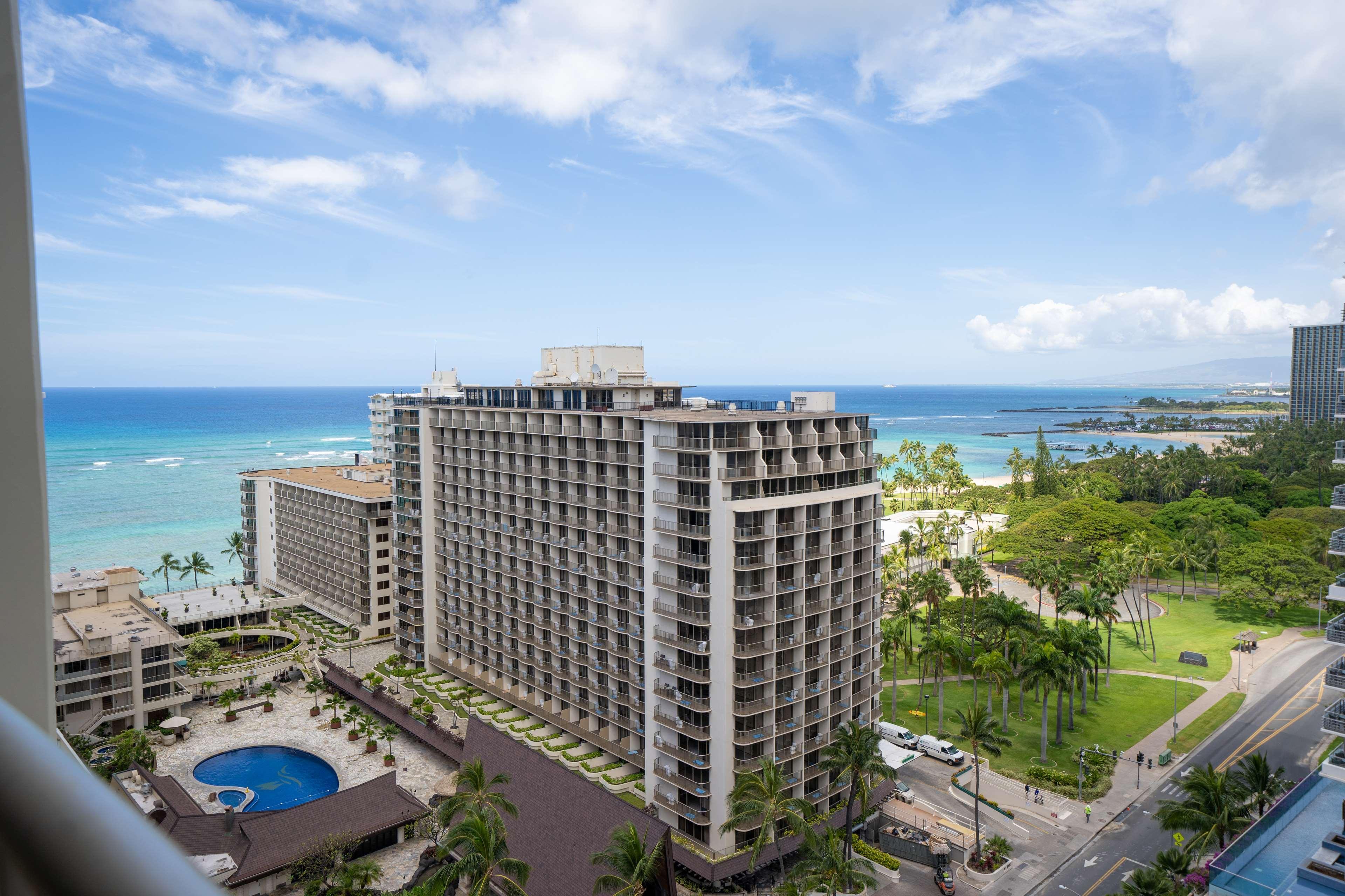 Embassy Suites By Hilton Waikiki Beach Walk Хонолулу Екстериор снимка